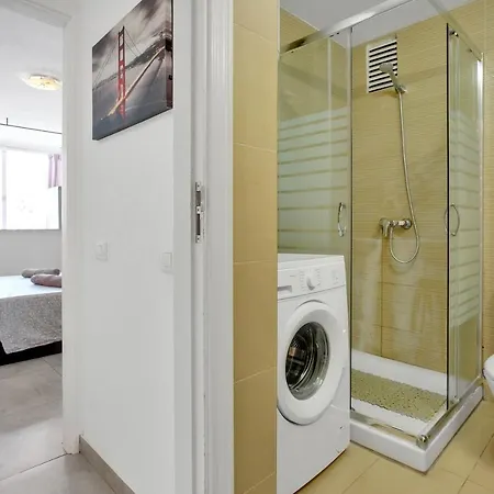 Chasna Apartment *